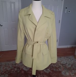 Short belted green trench coat jacket